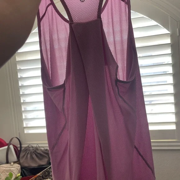 Lululemon Tank NWOT - Picture 3 of 6